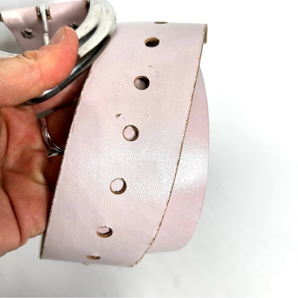Vintage 90s Le Chateau Baby Pink Vegan Leather Belt Big Silver Buckle Wide S/M - Picture 4 of 15